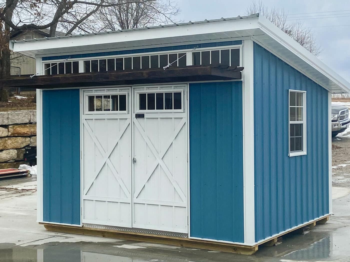 an urban shed built by Premier Barns in Missouri